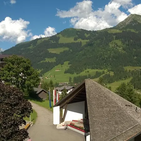 Gastehaus Linder Mittelberg